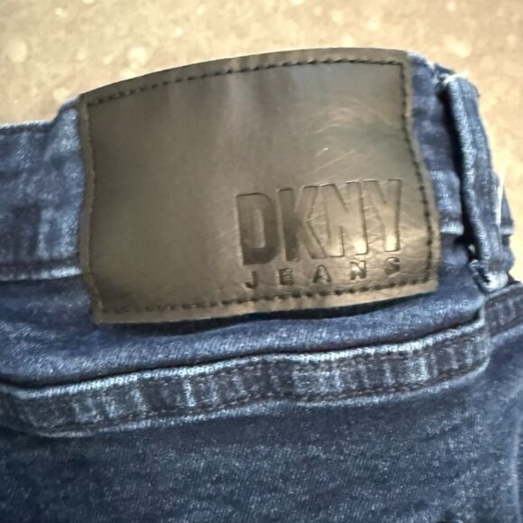DKNY Jeans Bedford Slim Fit Dark Wash Denim - Size 38x30 - Picture 7 of 10